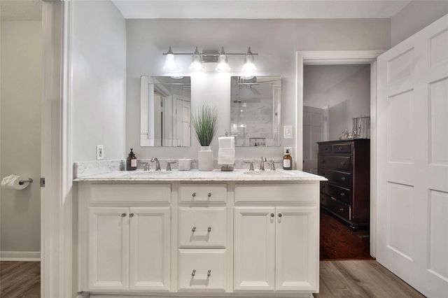 3306 Valley Haven Drive, Houston, TX 77339