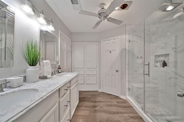 3306 Valley Haven Drive, Houston, TX 77339