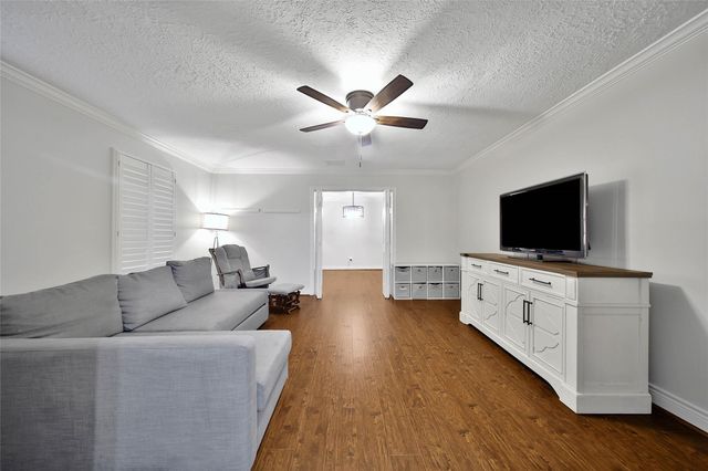 3306 Valley Haven Drive, Houston, TX 77339