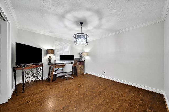 3306 Valley Haven Drive, Houston, TX 77339