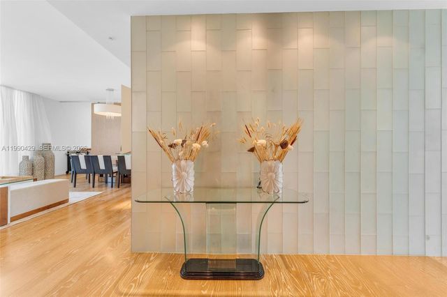 19400 Turnberry Way 2011, Aventura, FL 33180