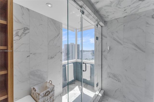 19400 Turnberry Way 2011, Aventura, FL 33180