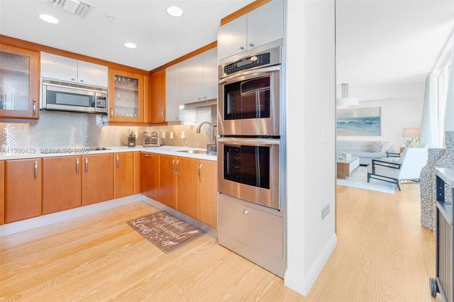 19400 Turnberry Way 2011, Aventura, FL 33180