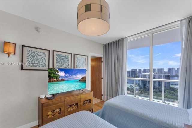 19400 Turnberry Way 2011, Aventura, FL 33180