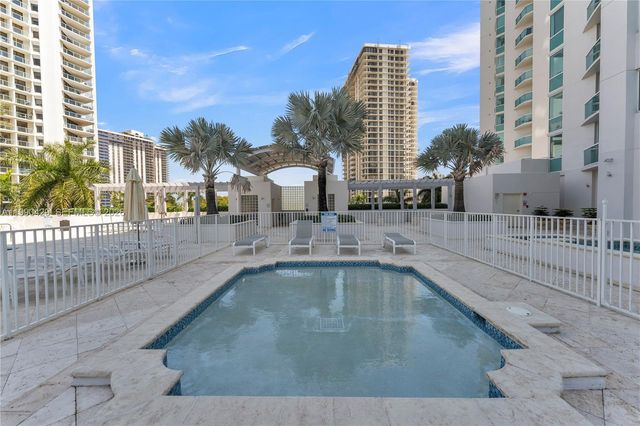 19400 Turnberry Way 2011, Aventura, FL 33180