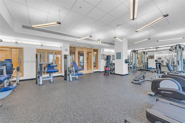 19400 Turnberry Way 2011, Aventura, FL 33180