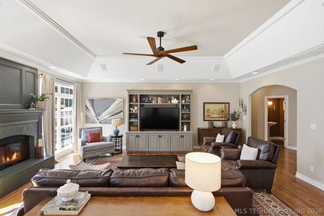 6718 E 113th Street S, Bixby, OK 74008