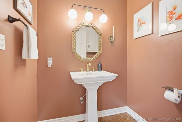 6718 E 113th Street S, Bixby, OK 74008