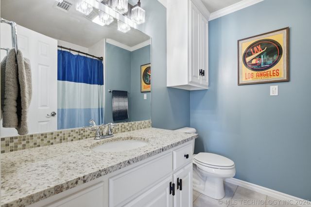 6718 E 113th Street S, Bixby, OK 74008