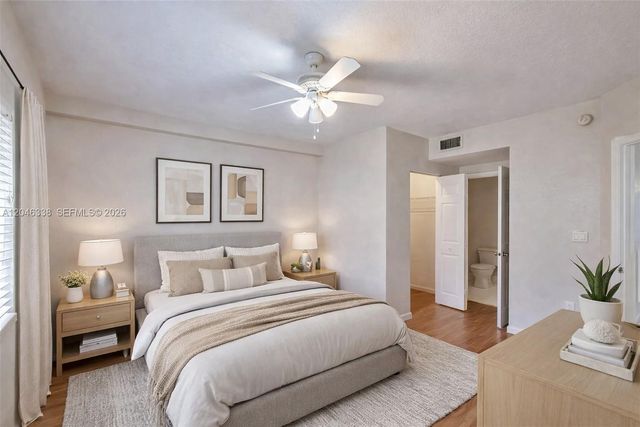 1103 Golden Lakes Blvd 1013, West Palm Beach, FL 33411