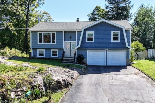 30 Center St, Butler Boro, NJ 07405