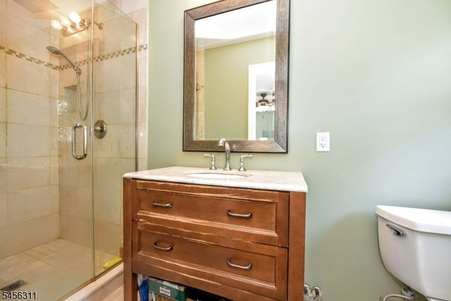30 Center St, Butler Boro, NJ 07405