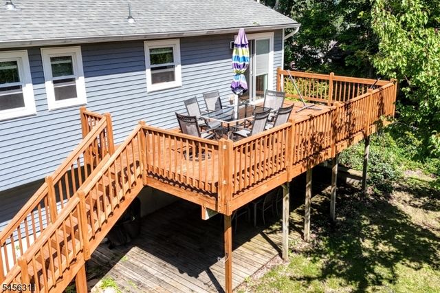 30 Center St, Butler Boro, NJ 07405