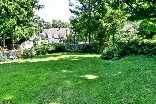 30 Center St, Butler Boro, NJ 07405