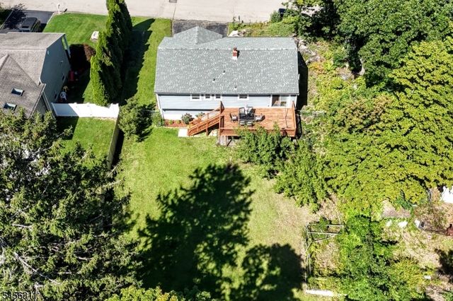 30 Center St, Butler Boro, NJ 07405