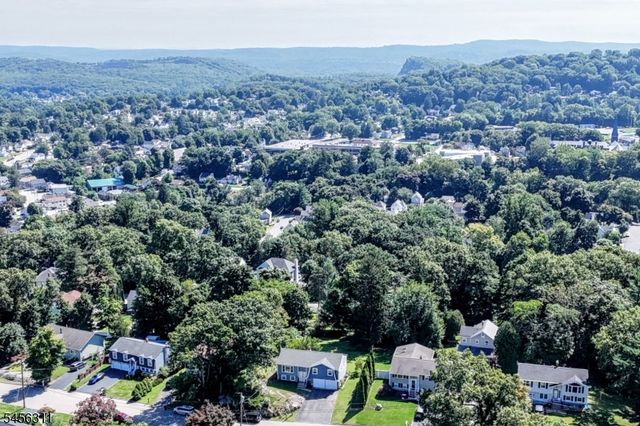 30 Center St, Butler Boro, NJ 07405
