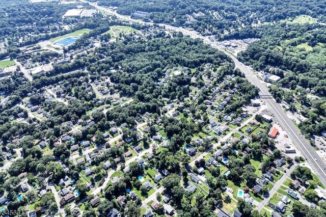 30 Center St, Butler Boro, NJ 07405