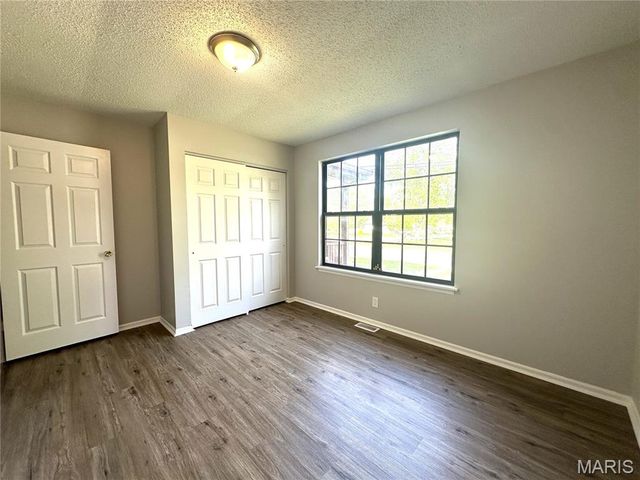 10063 Northgate Drive, Riverview, MO 63137