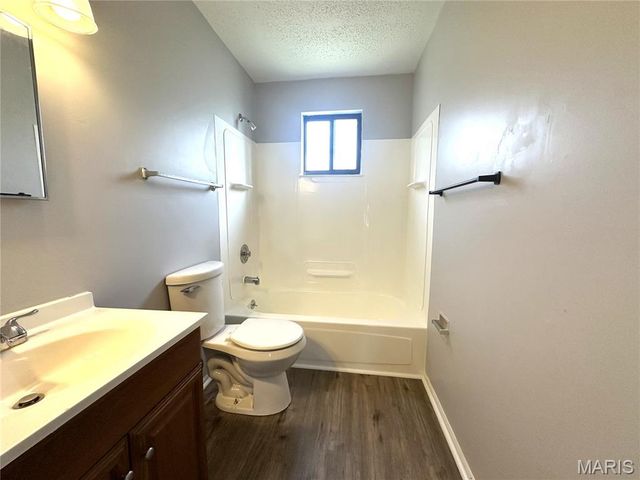 10063 Northgate Drive, Riverview, MO 63137