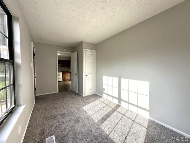 10063 Northgate Drive, Riverview, MO 63137