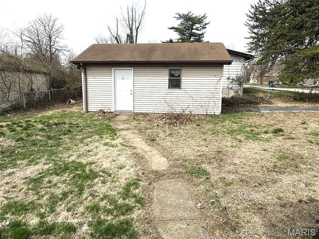 10063 Northgate Drive, Riverview, MO 63137