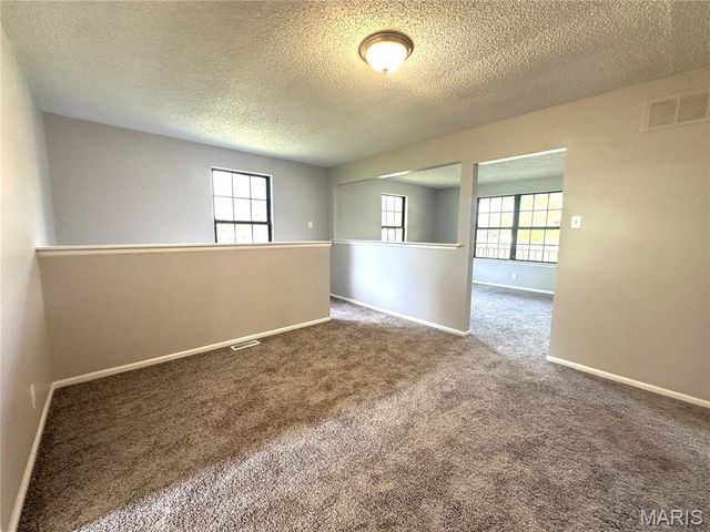 10063 Northgate Drive, Riverview, MO 63137