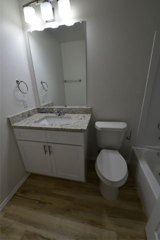 2393 Murphy Court, Red Oak, TX 75154