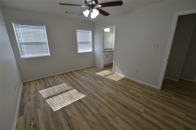2393 Murphy Court, Red Oak, TX 75154