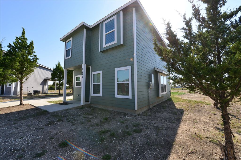 2393 Murphy Court, Red Oak, TX 75154