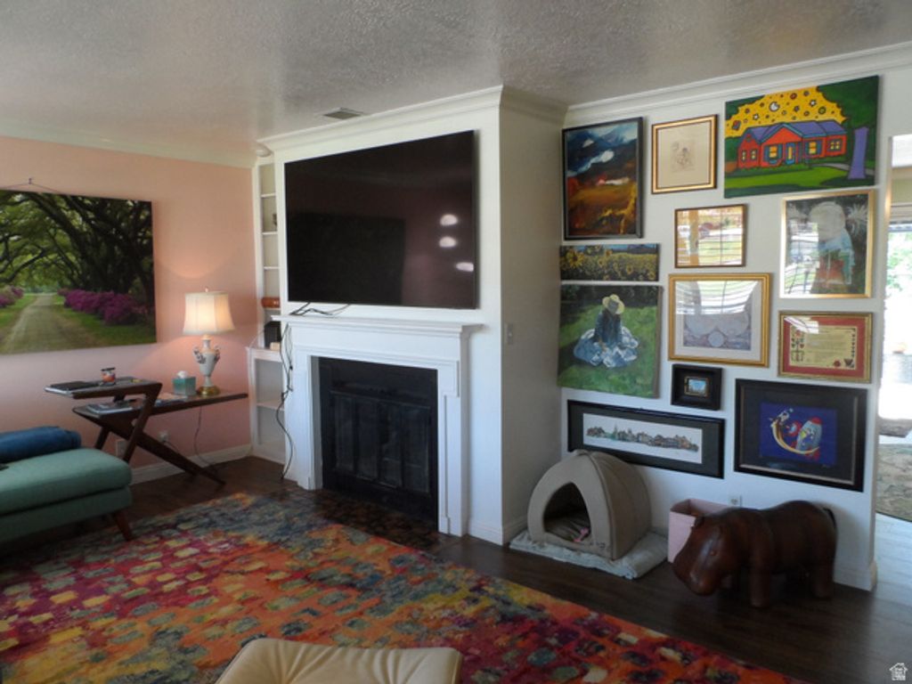 Image 5 of property listing at 1680 E 1550 N, Logan, UT 84341