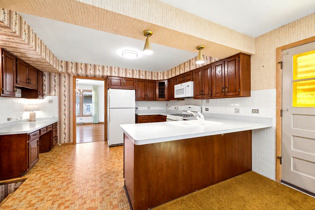 4567 N Oakview Street, Chicago, IL 60656 — photo 5