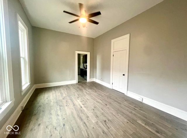 1006 N 9th Street, Terre Haute, IN 47807