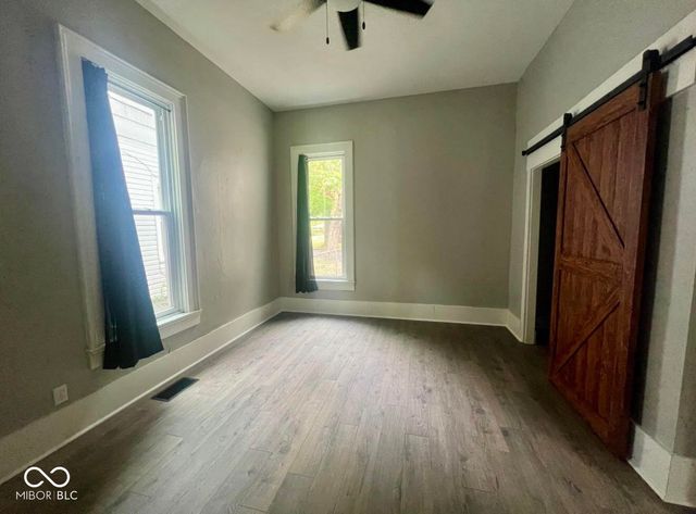 1006 N 9th Street, Terre Haute, IN 47807