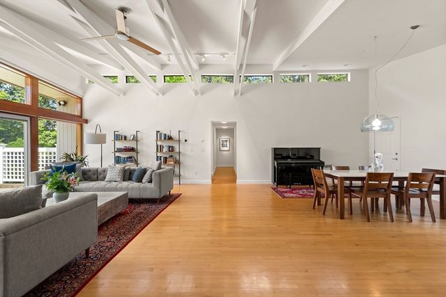285 Brush Hill Rd, Milton, MA 02186