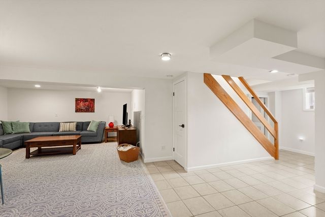 285 Brush Hill Rd, Milton, MA 02186