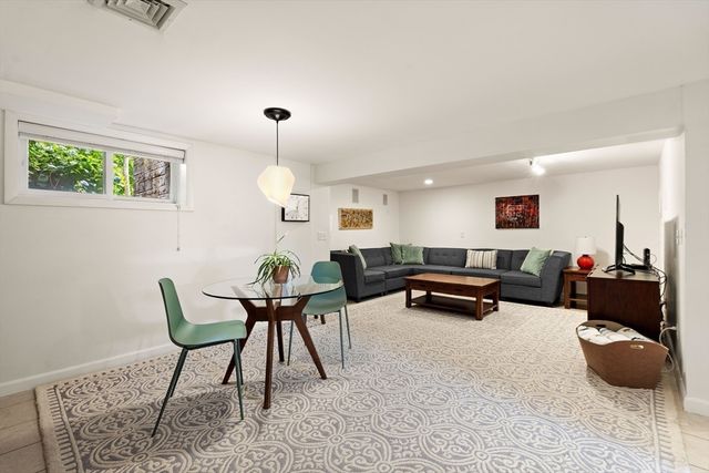 285 Brush Hill Rd, Milton, MA 02186