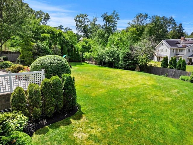285 Brush Hill Rd, Milton, MA 02186