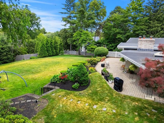 285 Brush Hill Rd, Milton, MA 02186