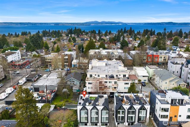 6041 42nd Avenue SW, Seattle, WA 98136