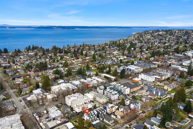 6041 42nd Avenue SW, Seattle, WA 98136