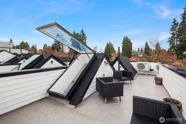 6041 42nd Avenue SW, Seattle, WA 98136