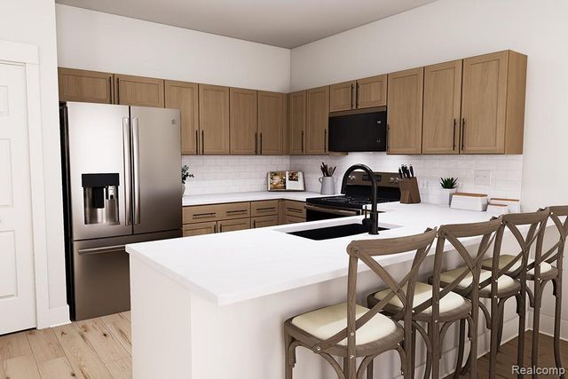 54463 Grand Boulevard, Shelby Charter Township, MI 48316