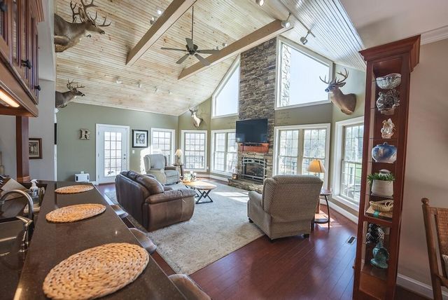 4589 Franklin Pike SE, Floyd, VA 24091