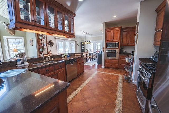 4589 Franklin Pike SE, Floyd, VA 24091
