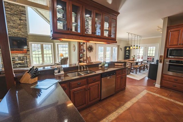 4589 Franklin Pike SE, Floyd, VA 24091