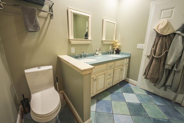 4589 Franklin Pike SE, Floyd, VA 24091