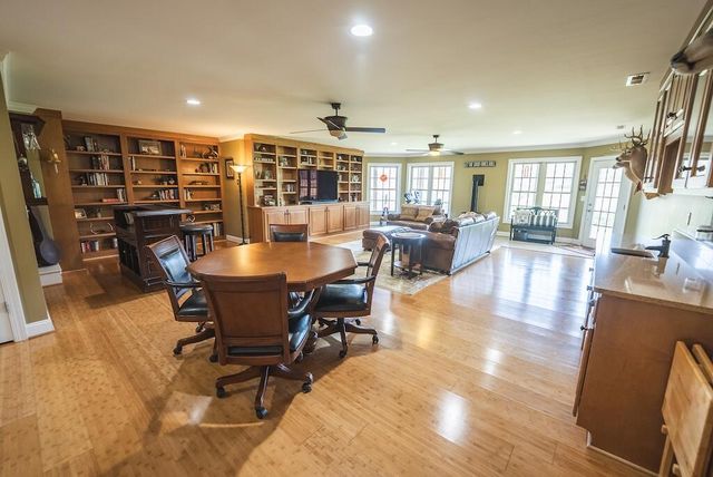 4589 Franklin Pike SE, Floyd, VA 24091