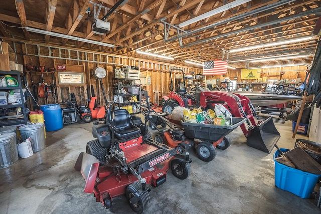 4589 Franklin Pike SE, Floyd, VA 24091