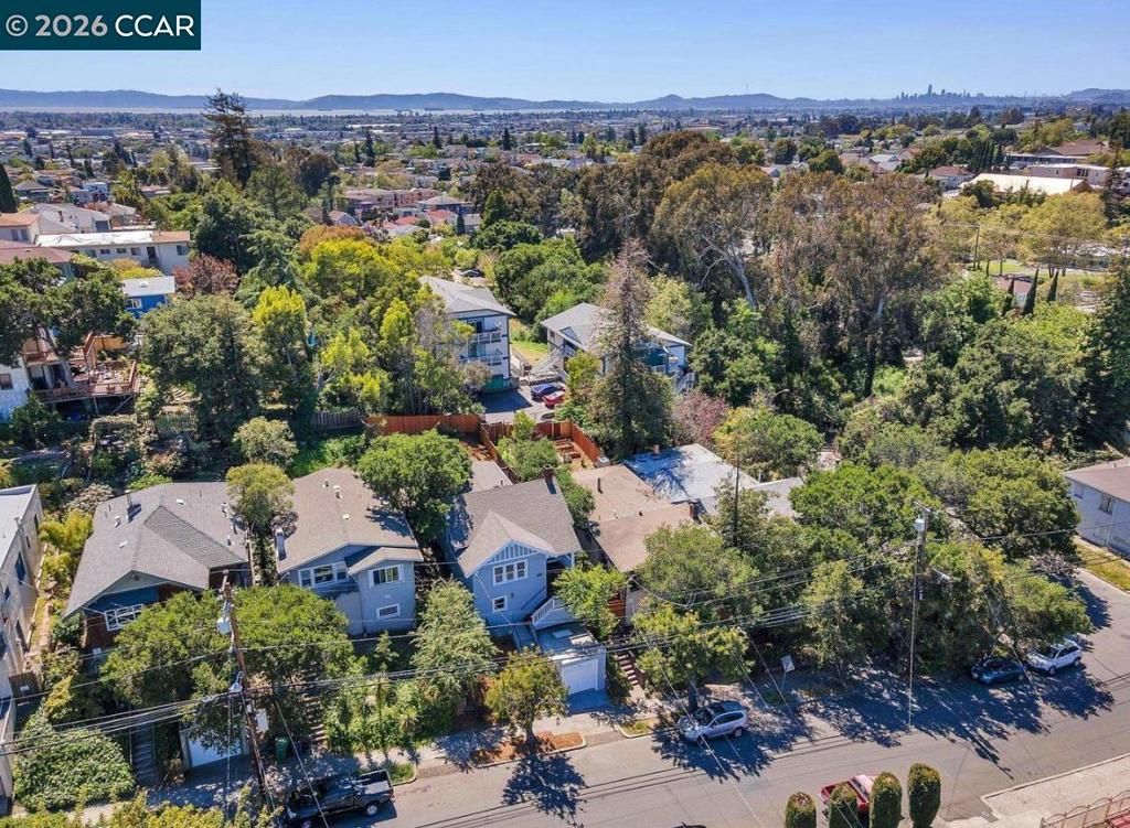 Image 31 of property listing at 4411 Brookdale Ave, Oakland, CA 94619