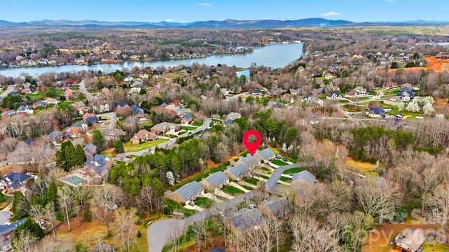 154 39th Avenue Court NW, Hickory, NC 28601